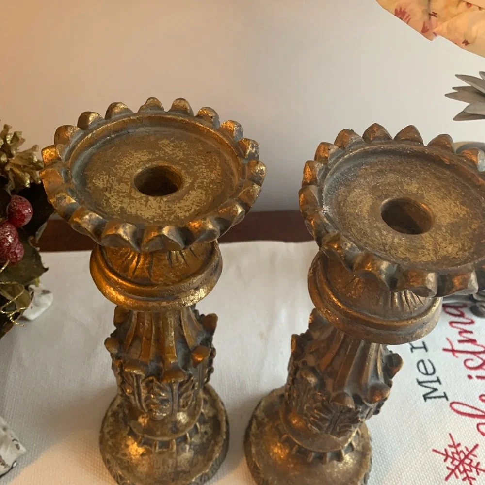 N/A gold candle
